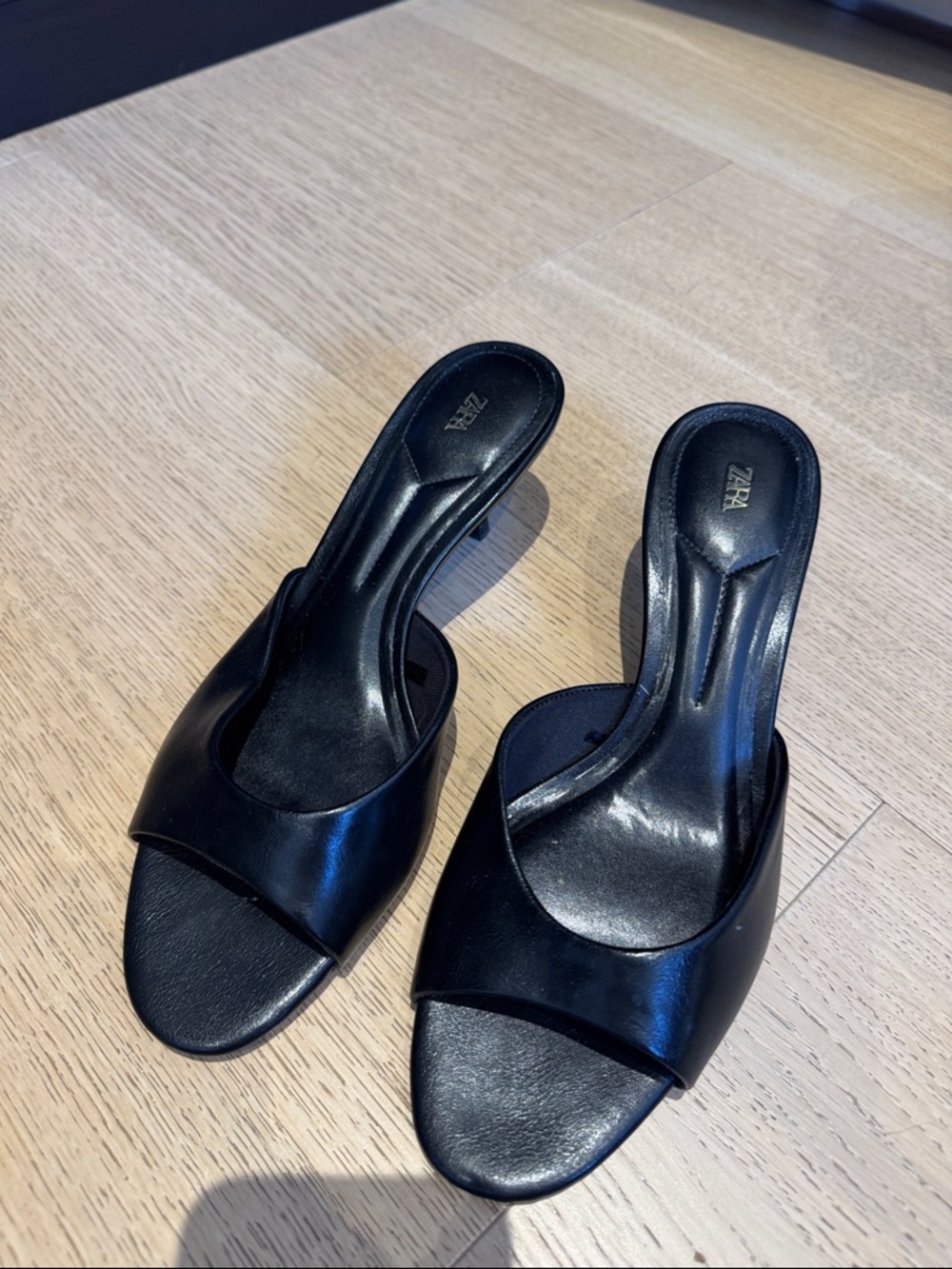 Zara Black Leather Open-Toe Slide Mules